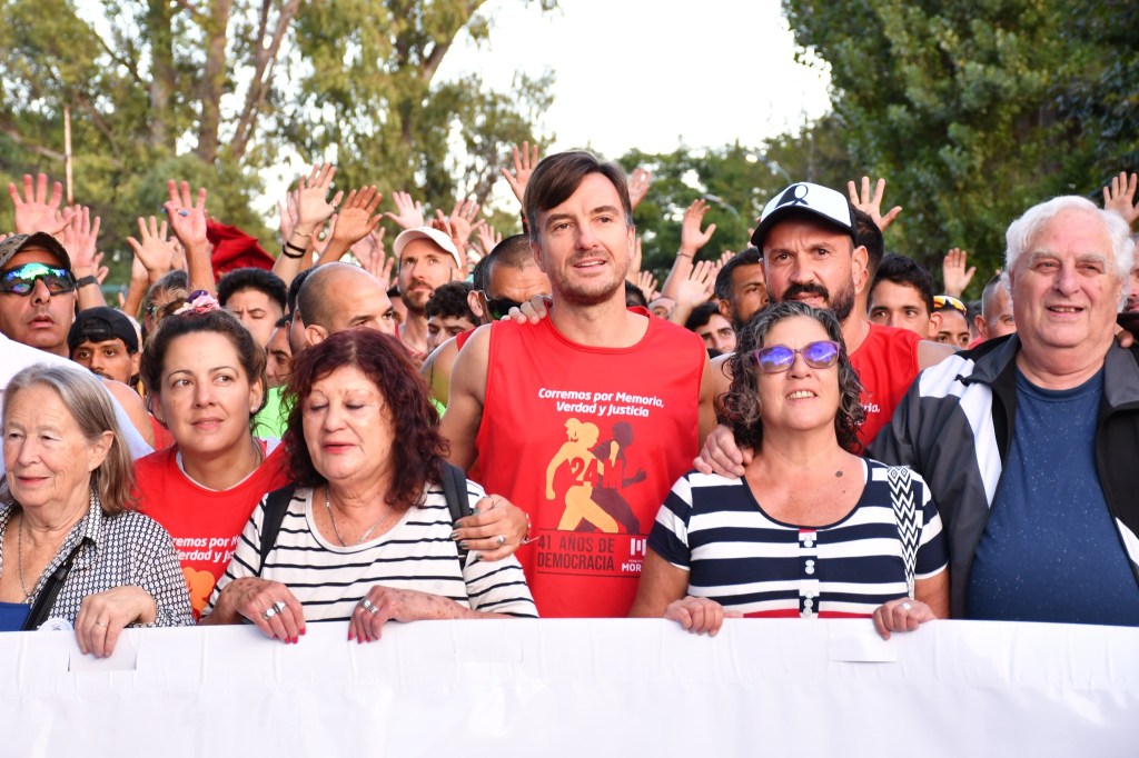 Miles de personas en la conmemoración por el Día Nacional de la Memoria por la Verdad y la Justicia en Morón