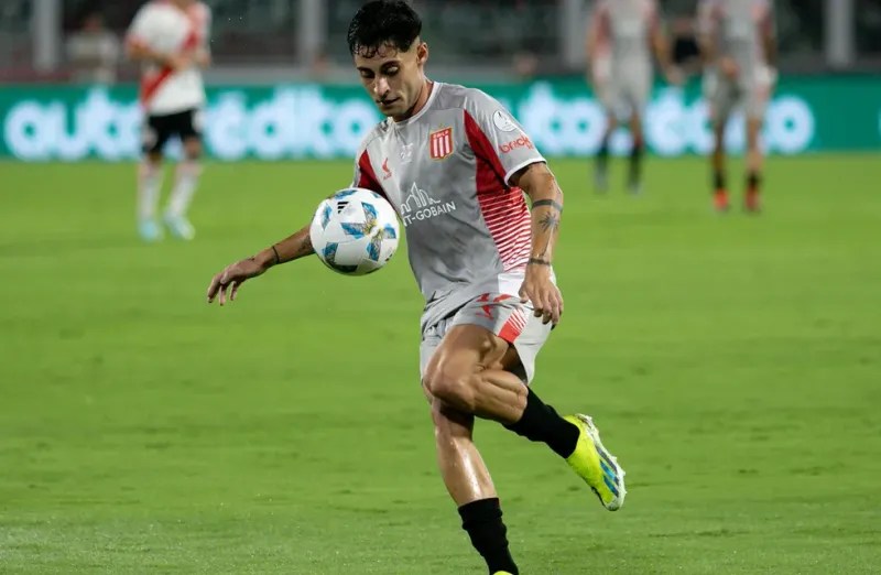 Estudiantes de La Plata sacó el tercer parte médico de Javier&nbsp;Altamirano