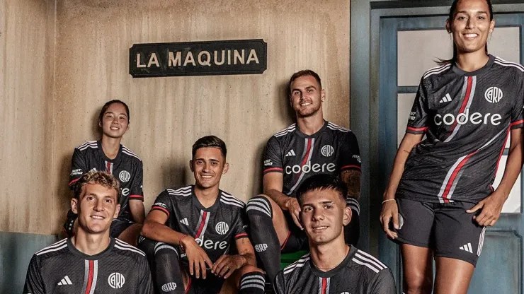 Nueva camiseta alternativa de River inspirada en «La&nbsp;Máquina»