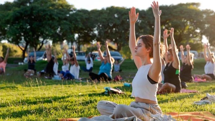 Meditación al aire libre: clases gratuitas de yoga en la costa de Vicente&nbsp;López
