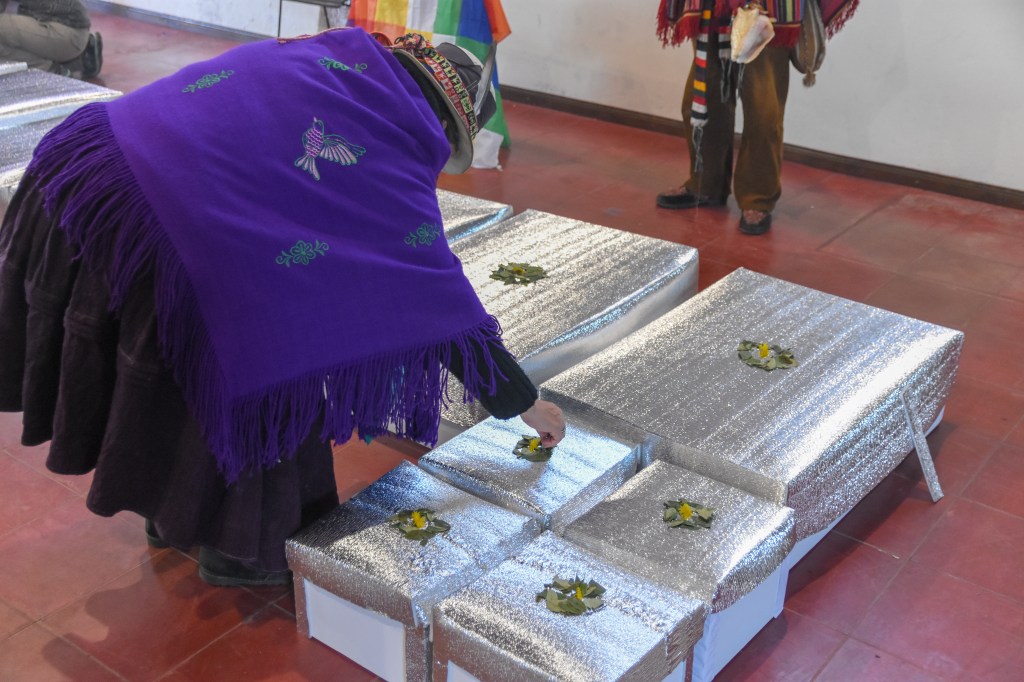 El Instituto Cultural realiza la primera restitución de restos a pueblos originarios