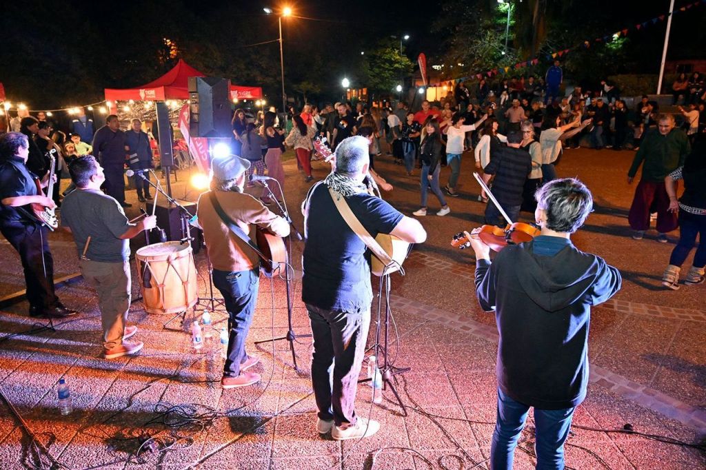 Continúa abierta la convocatoria al certamen municipal “Tigre Canta Folclore 2024” para solistas y conjuntos del&nbsp;distrito