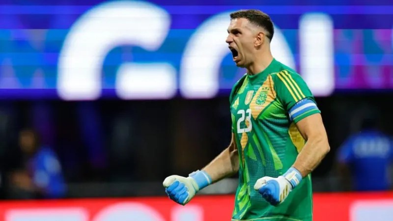 El Dibu Martinez indignado:»Un desastre&nbsp;absoluto»