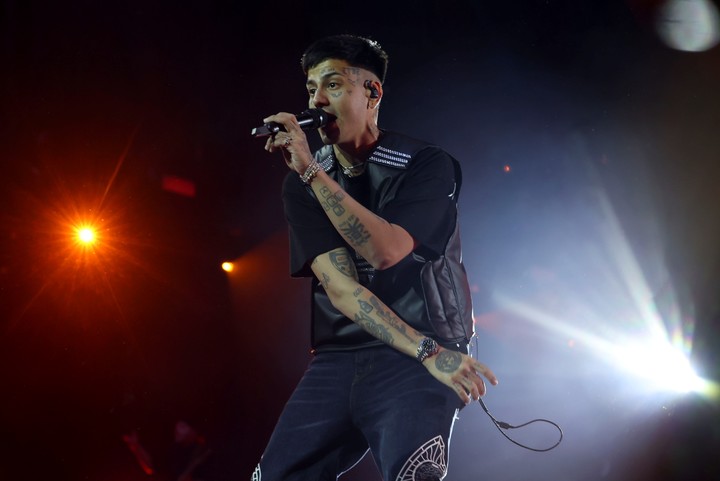 Duki hizo historia y se convirtió en el primer rapero en agotar el&nbsp;Bernabéu