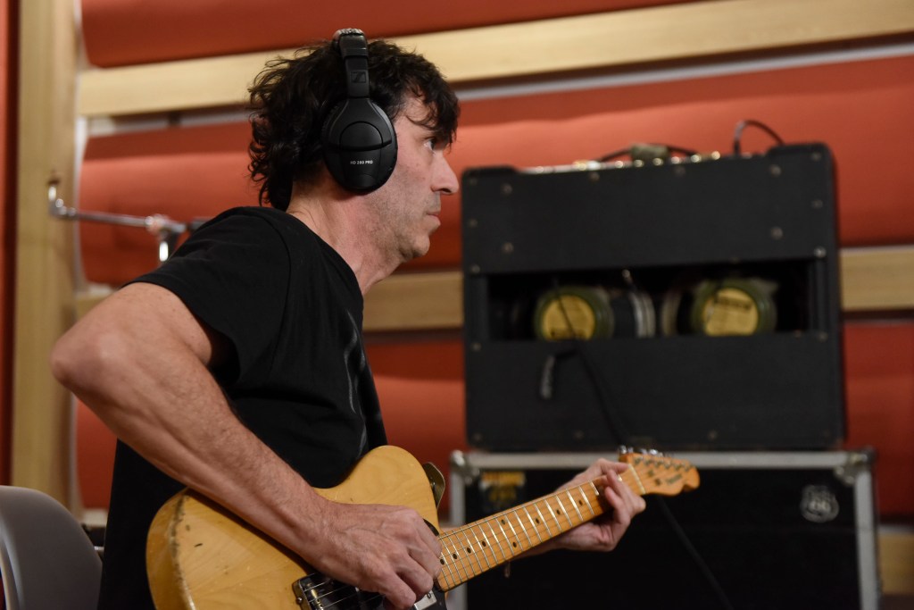 Un reconocido artista del rock nacional grabó en el estudio de la Casa Cultura y Arte de Malvinas Argentinas