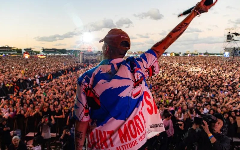 Duki hace historia en Madrid: ya hay gente&nbsp;acampando