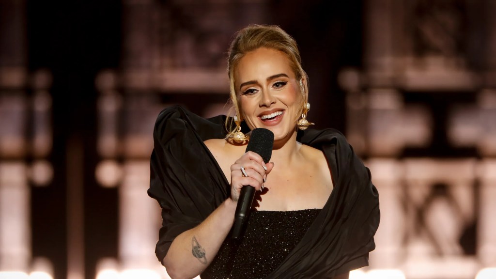 Adele anunció un «largo descanso» de la&nbsp;música