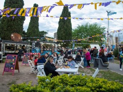 El Día del Amigo se festeja en Tres de Febrero con feria de emprendedores, food trucks y bandas en&nbsp;vivo
