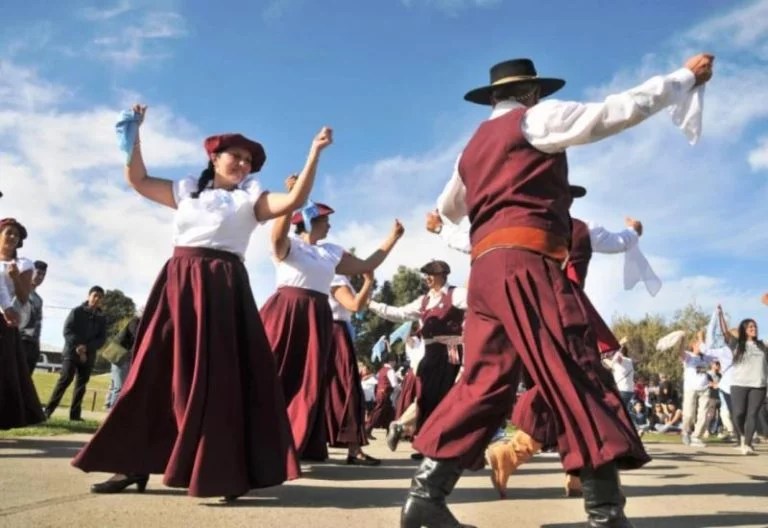 Fin de semana en San Fernando con una peña donde habrá música en vivo y clases de baile