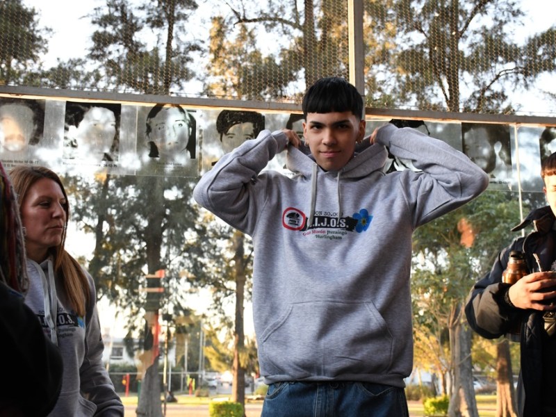 Milo J visitó la Casa de la Memoria y la Vida en Morón