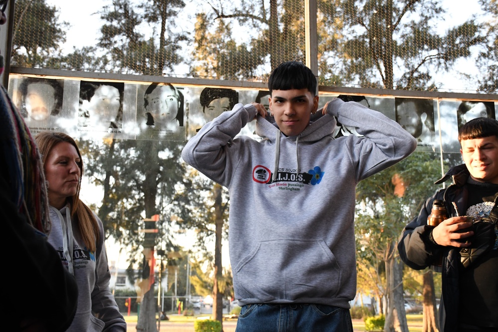 Milo J visitó la Casa de la Memoria y la Vida en Morón