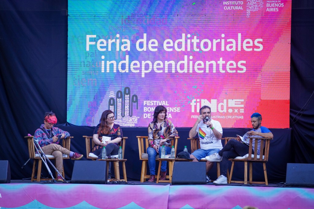 Convocan a colectivos que quieran participar del Festival Bonaerense de Poesía 2024