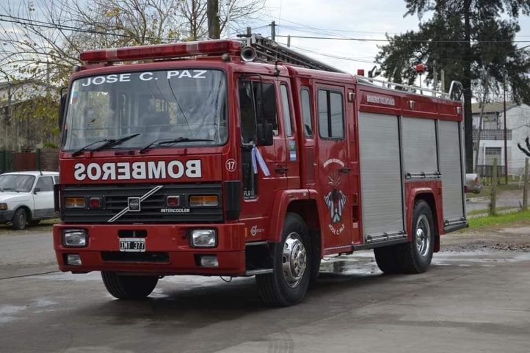 Realizan una colecta solidaria para ayudar a los bomberos de José C.&nbsp;Paz