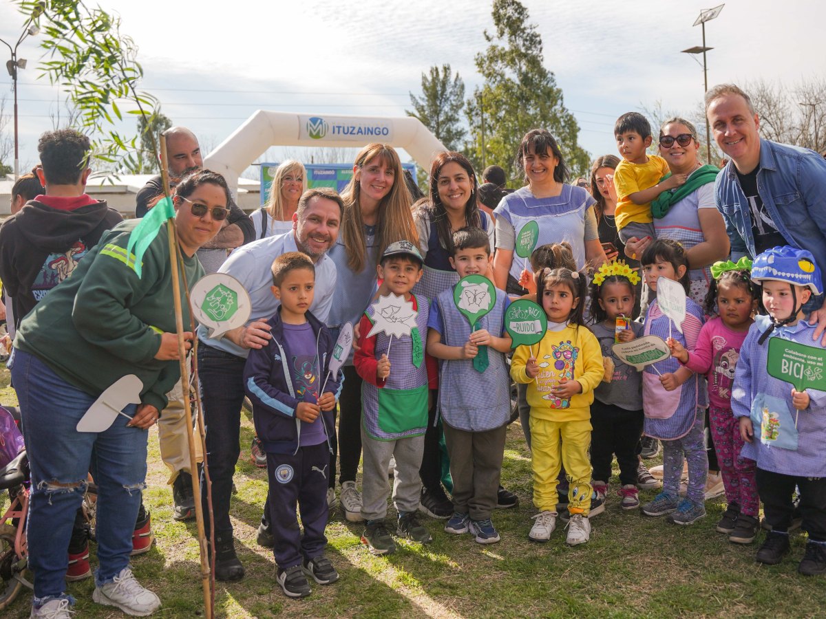 MÁS DE 3000 CHICOS Y CHICAS PARTICIPARON DE LA TRADICIONAL BICICLETEADA DE VILLA&nbsp;UDAONDO