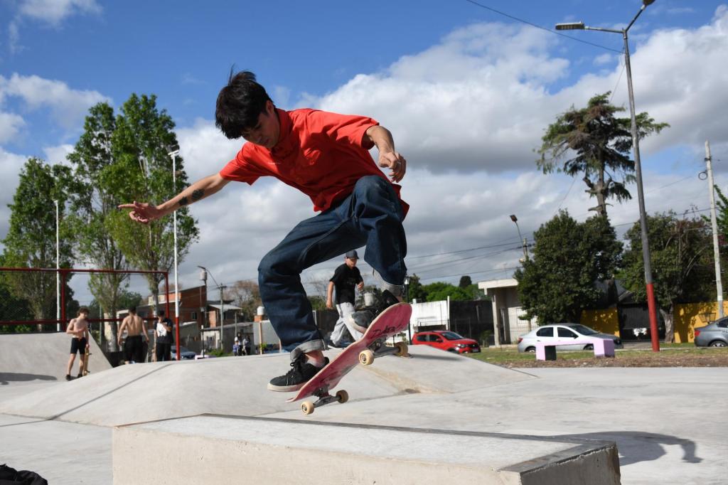 El Municipio de moron inauguró una nueva pista de skate en la Plaza San&nbsp;Juan