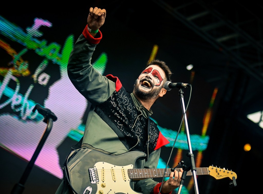 Ale Calcerrada, uno de los fundadores de la murga Esa te la Debo, estrena su show solista en&nbsp;Morón