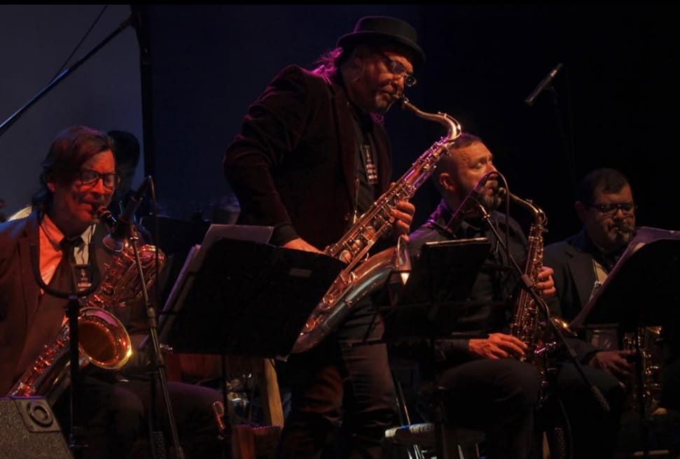 Jazz al aire libre con la Suburbana Big Band en Malvinas&nbsp;Argentinas