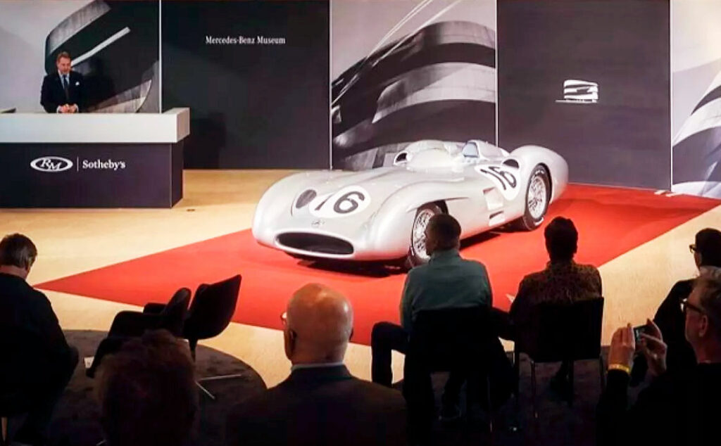 Subasta récord: un auto de carreras de Juan Manuel Fangio es el más caro de la&nbsp;historia