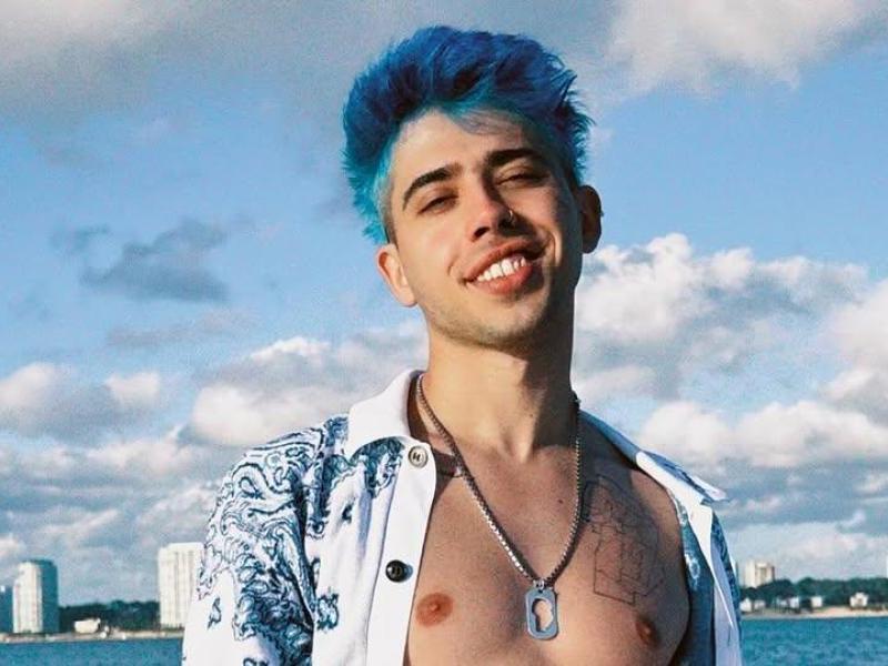 Luck Ra lanzó su nuevo single «Un clavo» transformando el despecho en una&nbsp;fiesta