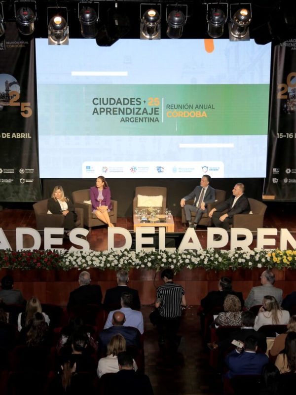 JOSÉ C. PAZ PRESENTE EN LA REUNIÓN DE UNESCO EN&nbsp;CÓRDOBA