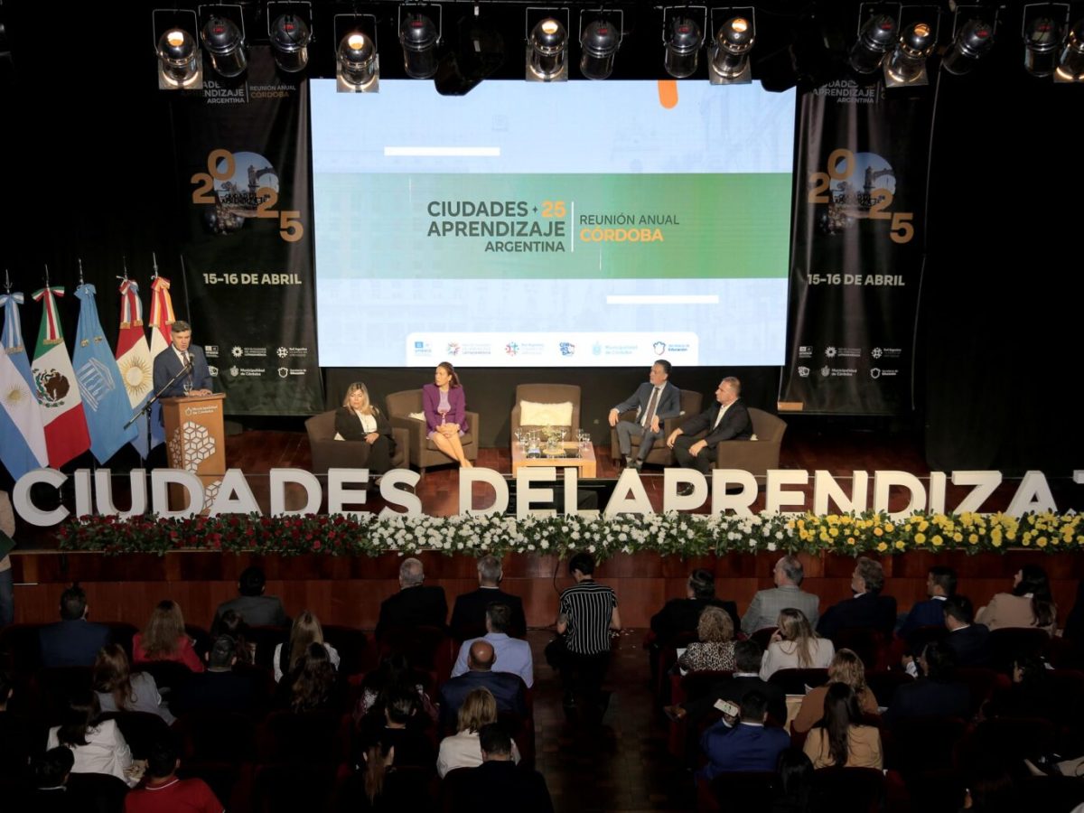 JOSÉ C. PAZ PRESENTE EN LA REUNIÓN DE UNESCO EN&nbsp;CÓRDOBA