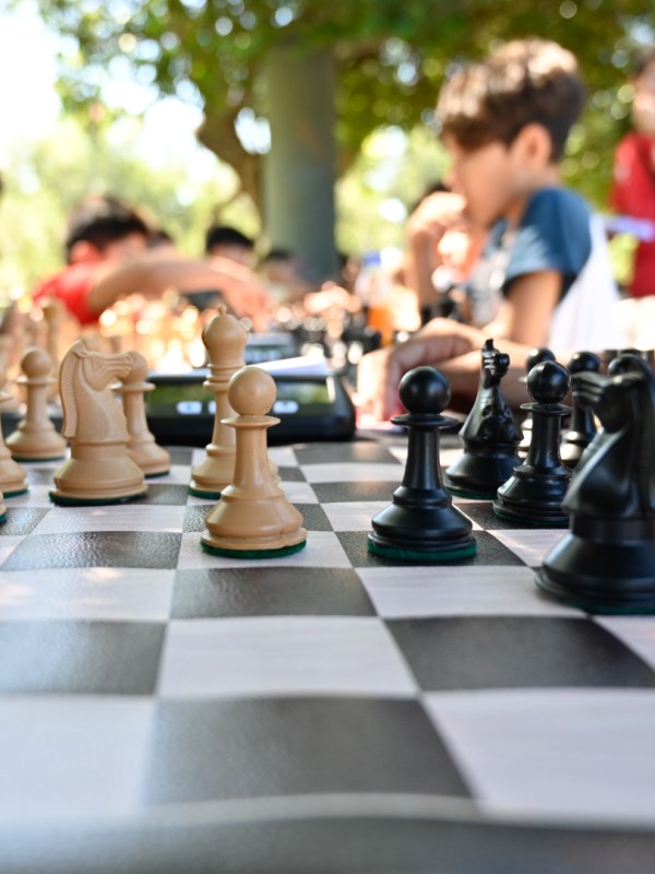 El intendente Julio Zamora presenció el Torneo Apertura 2025 organizado por la Escuela Municipal de Ajedrez de&nbsp;Tigre