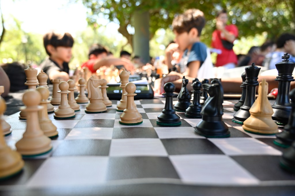 El intendente Julio Zamora presenció el Torneo Apertura 2025 organizado por la Escuela Municipal de Ajedrez de&nbsp;Tigre