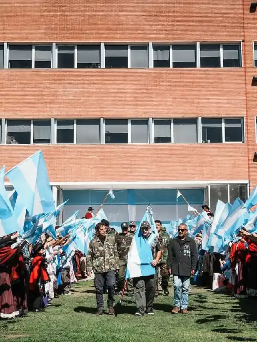 Malvinas argentinas homenajeó a los héroes de Malvinas en su 43°&nbsp;aniversario