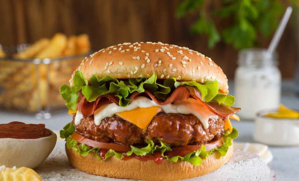 “Sabores de San Isidro” invita a probar las mejores hamburguesas con un importante&nbsp;descuento